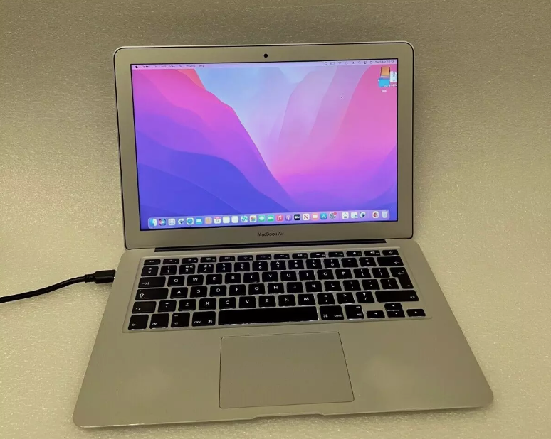 Apple MacBook Air 13" laptop i5 5th gen Turbo 2.9GHz 8GB 256GB SSD Hurry Buy Now